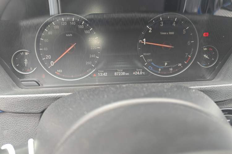 Used BMW 3 Series GT 2018 330i xDrive M Sport Edition Odometer Close Up