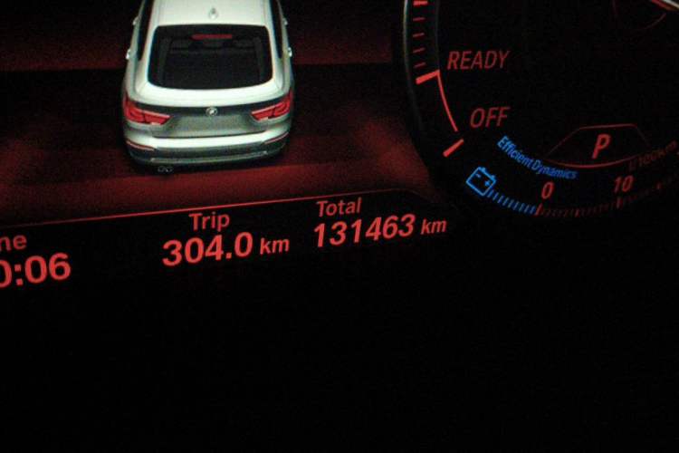 Used BMW 3 Series GT 2018 330i xDrive M Sport Edition Odometer Close Up