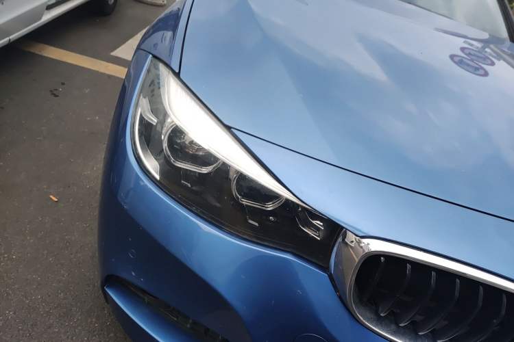 Used BMW 3 Series GT 2018 320i M Sport Edition Right Front Headlight