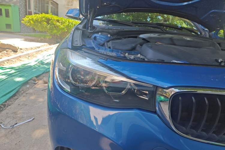 Used BMW 3 Series GT 2018 320i M Sport Edition Right Front Headlight