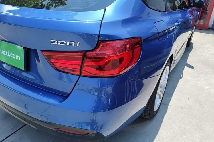 Used BMW 3 Series GT 2018 320i M Sport Edition Right Rear Taillight