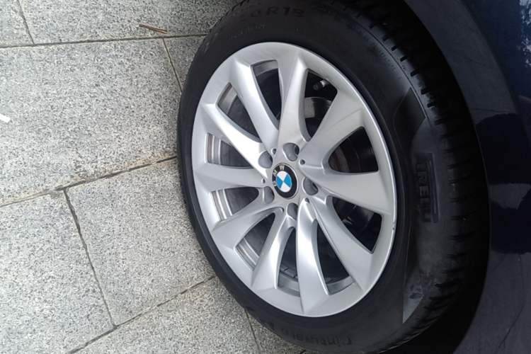 Used BMW 3 Series GT 2018 320i Sport Edition Right Rear Wheel Hub