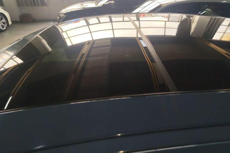 Used BMW 3 Series GT 2018 320i Sport Edition Roof