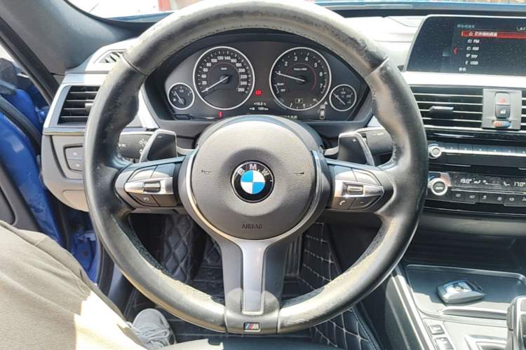 Used BMW 3 Series GT 2018 320i M Sport Edition Steering Wheel