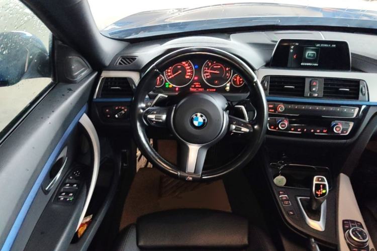 Used BMW 3 Series GT 2018 320i M Sport Edition Steering Wheel