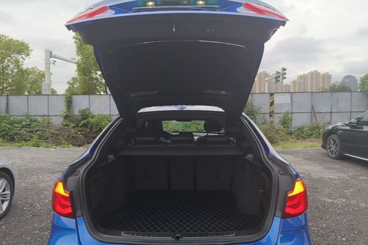Used BMW 3 Series GT 2018 320i Sport Edition Trunk