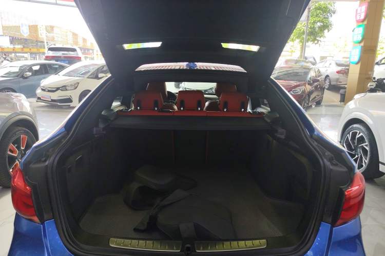 Used BMW 3 Series GT 2018 330i xDrive M Sport Edition Trunk