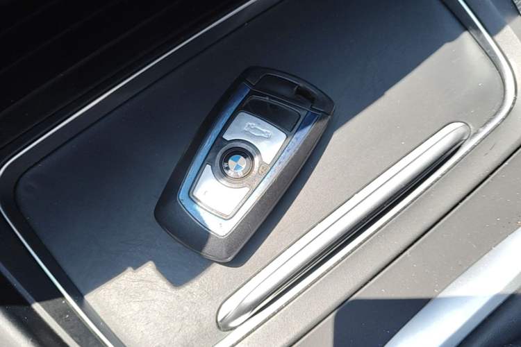 Used BMW 3 Series GT 2018 320i M Sport Edition Vehicle Key