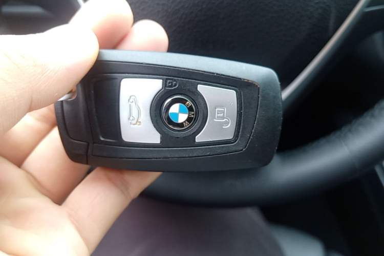 Used BMW 3 Series GT 2018 320i Sport Edition Vehicle Key