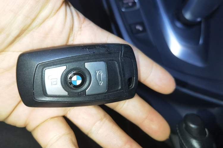 Used BMW 3 Series GT 2018 320i Sport Edition Vehicle Key