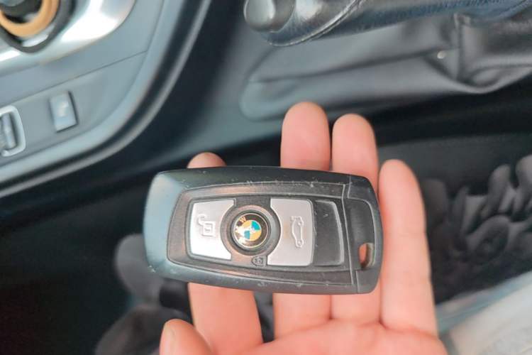 Used BMW 3 Series GT 2018 320i Sport Edition Vehicle Key