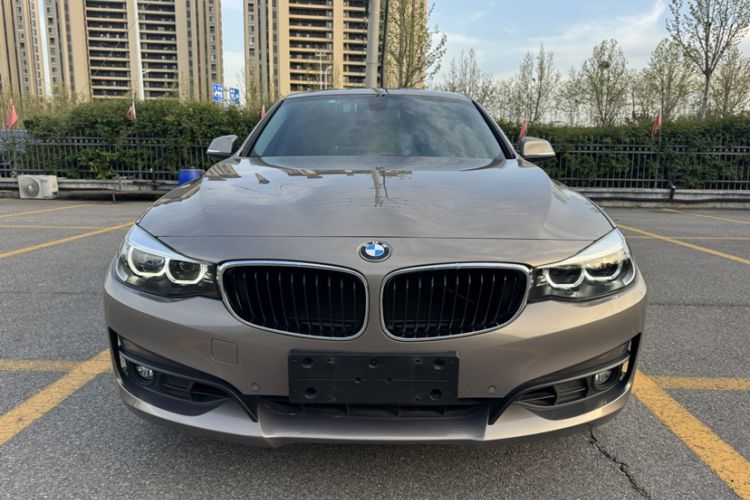 Used BMW 3 Series GT 2018 320i Sport Edition Exterior 1
