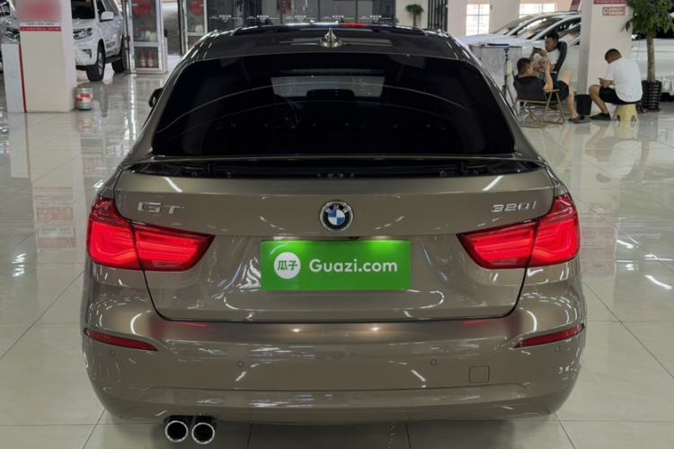 Used BMW 3 Series GT 2018 320i Sport Edition Exterior 4