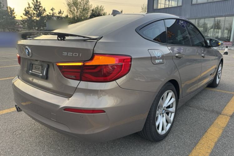 Used BMW 3 Series GT 2018 320i Sport Edition Exterior 5