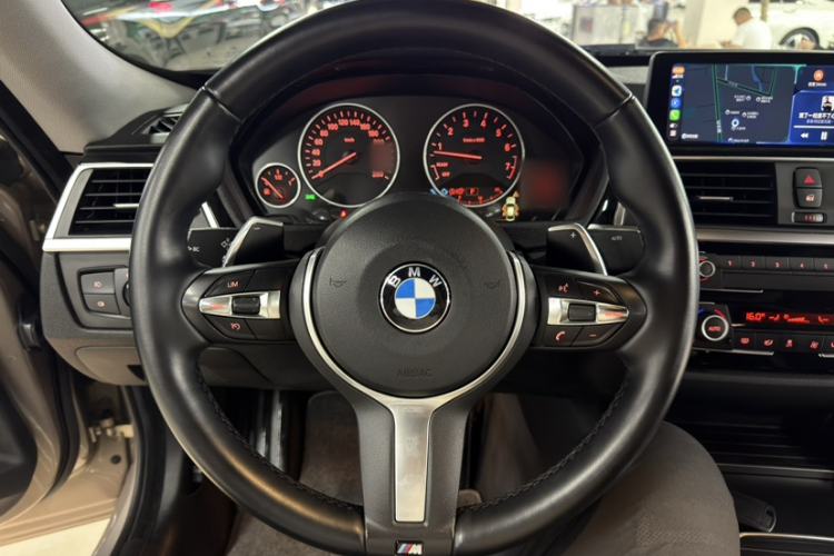 Used BMW 3 Series GT 2018 320i Sport Edition Interior 4