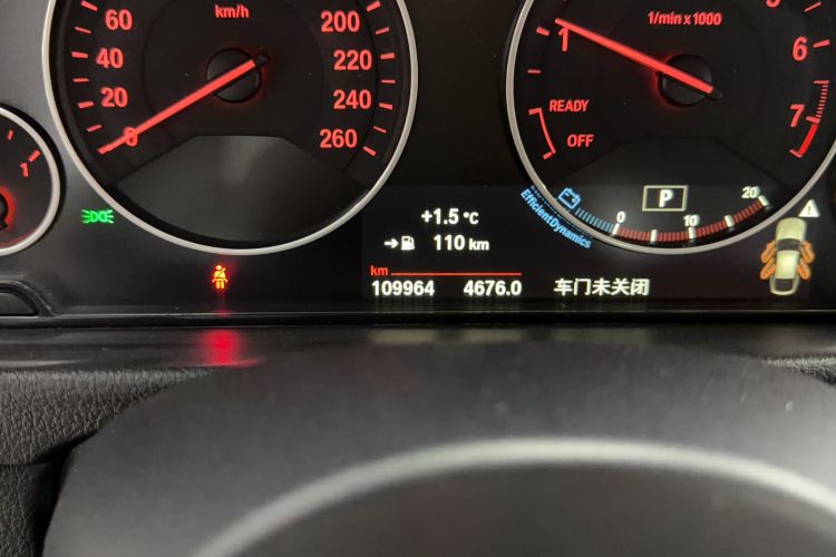 Used BMW 3 Series GT 2018 320i Sport Edition Odometer Close Up