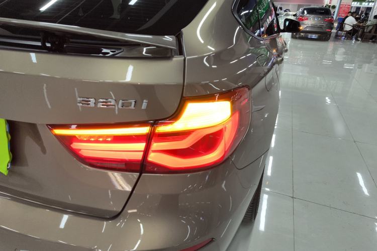Used BMW 3 Series GT 2018 320i Sport Edition Exterior 1