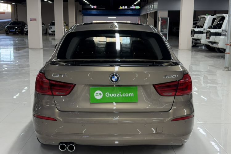 Used BMW 3 Series GT 2018 320i Sport Edition Exterior 5