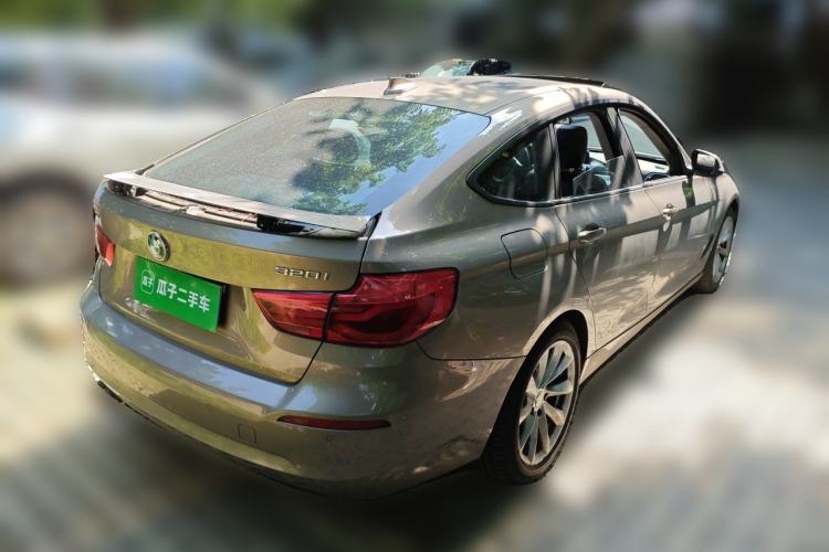 Used BMW 3 Series GT 2018 320i Sport Edition Rear Right 45 Deg