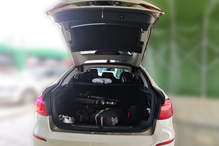 Used BMW 3 Series GT 2018 320i Sport Edition Trunk