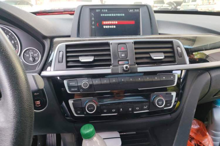 Used BMW 3 Series GT 2018 320i Sport Edition Audio And AC Panel