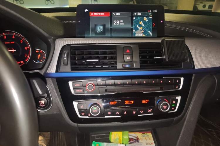 Used BMW 3 Series GT 2018 330i xDrive M Sport Edition Audio And AC Panel
