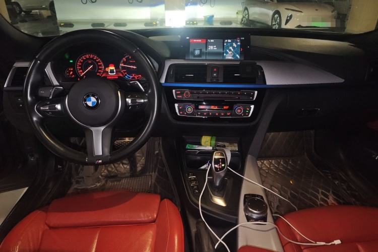 Used BMW 3 Series GT 2018 330i xDrive M Sport Edition Center Console