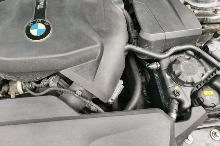 Used BMW 3 Series GT 2018 330i xDrive M Sport Edition Engine Bay Left