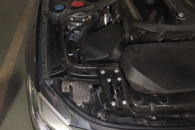 Used BMW 3 Series GT 2018 330i xDrive M Sport Edition Engine Bay Right