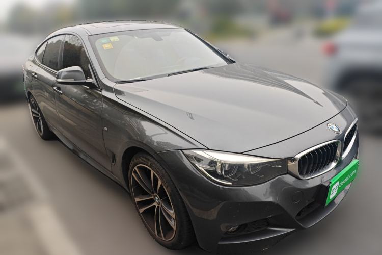 Used BMW 3 Series GT 2018 330i xDrive M Sport Edition Front Right 45 Deg