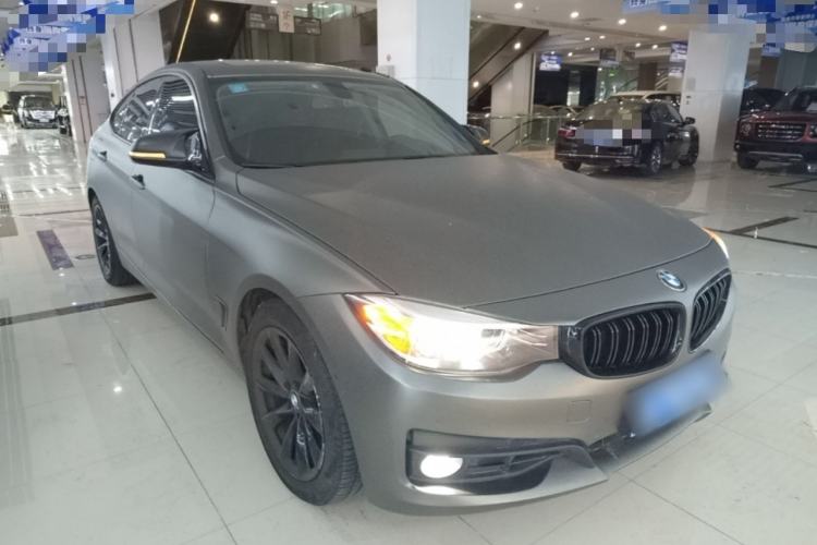 Used BMW 3 Series GT 2018 320i Sport Edition Front Right 45 Deg