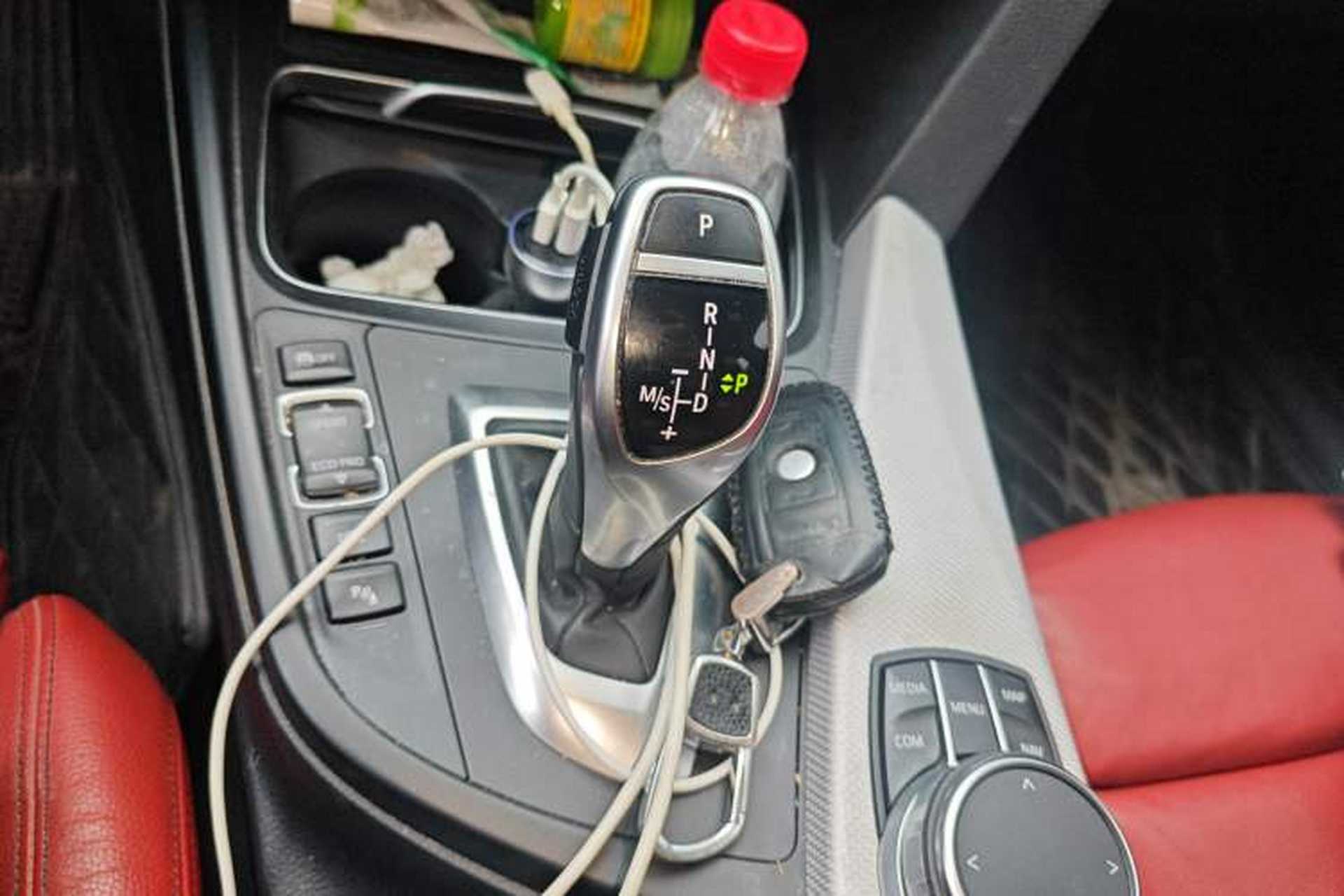 Used BMW 3 Series GT 2018 330i xDrive M Sport Edition Gear Lever