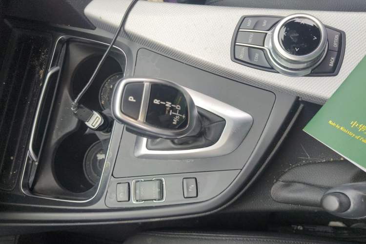 Used BMW 3 Series GT 2018 320i M Sport Edition Gear Lever