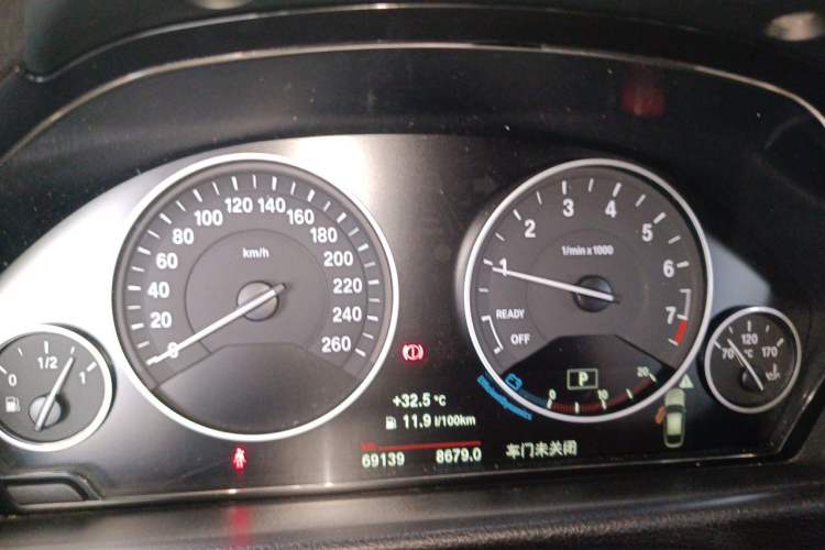 Used BMW 3 Series GT 2018 320i Sport Edition Instrument Cluster