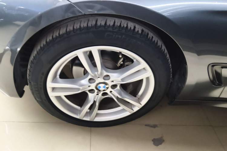 Used BMW 3 Series GT 2018 320i M Sport Edition Left Front Wheel Hub