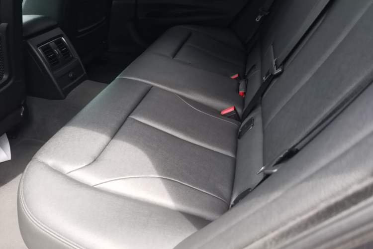 Used BMW 3 Series GT 2018 320i M Sport Edition Left Rear Seat