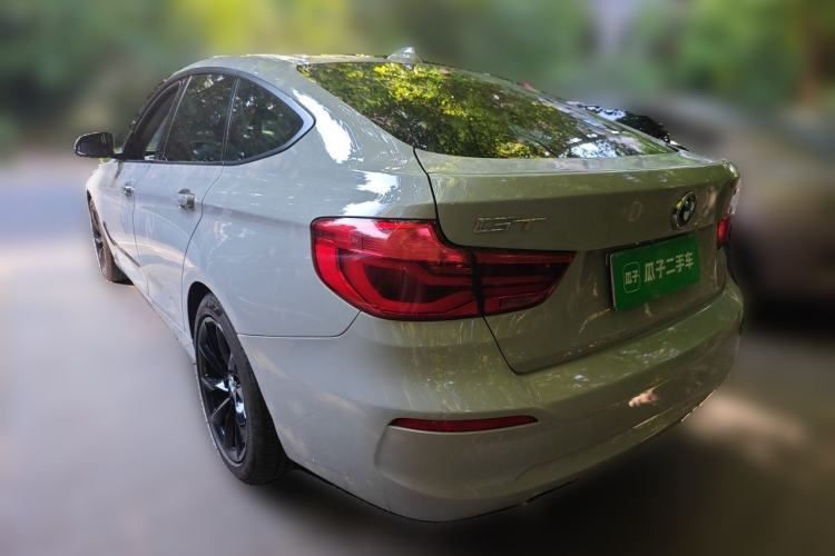 Used BMW 3 Series GT 2018 320i Sport Edition Rear Left 45 Deg