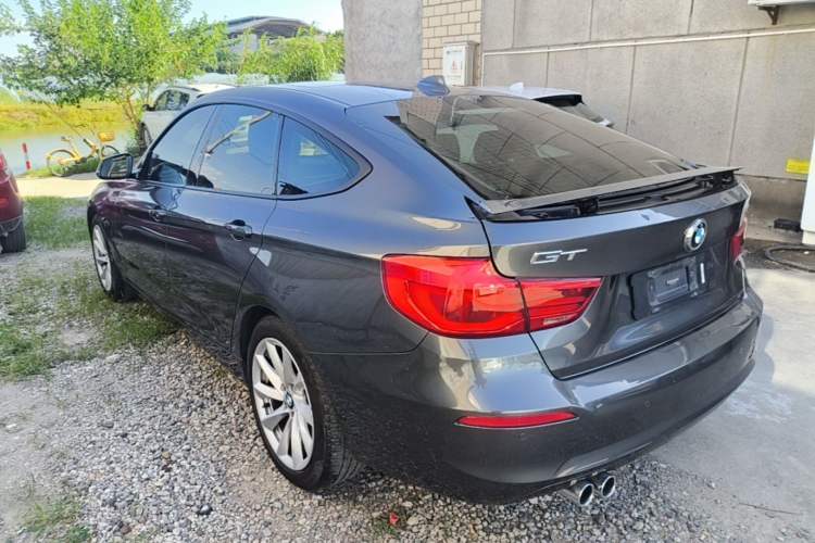 Used BMW 3 Series GT 2018 320i Sport Edition Rear Left 45 Deg