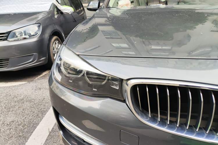 Used BMW 3 Series GT 2018 320i Luxury Design Package Right Front Headlight