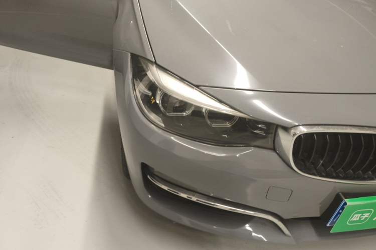 Used BMW 3 Series GT 2018 320i Sport Edition Right Front Headlight