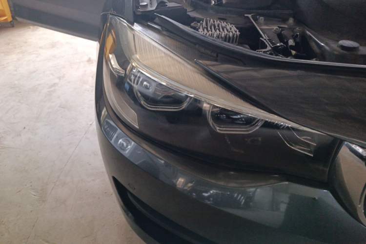 Used BMW 3 Series GT 2018 320i Sport Edition Right Front Headlight