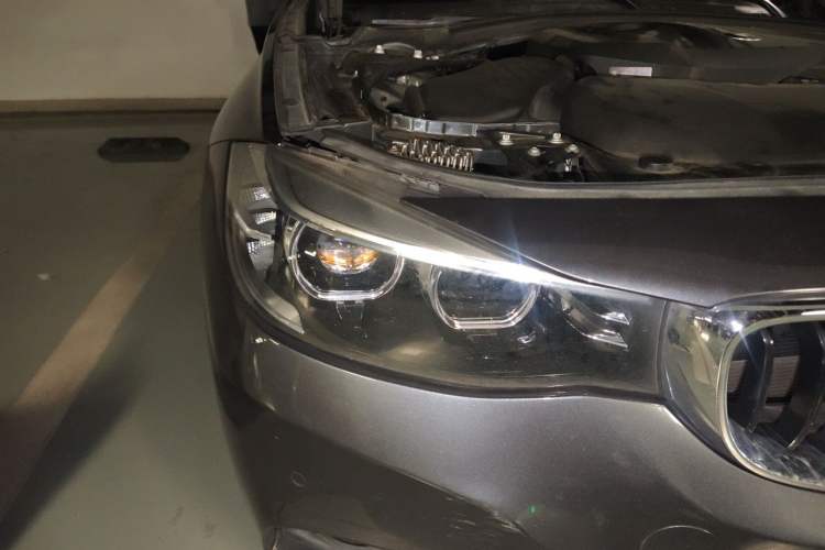 Used BMW 3 Series GT 2018 330i xDrive M Sport Edition Right Front Headlight