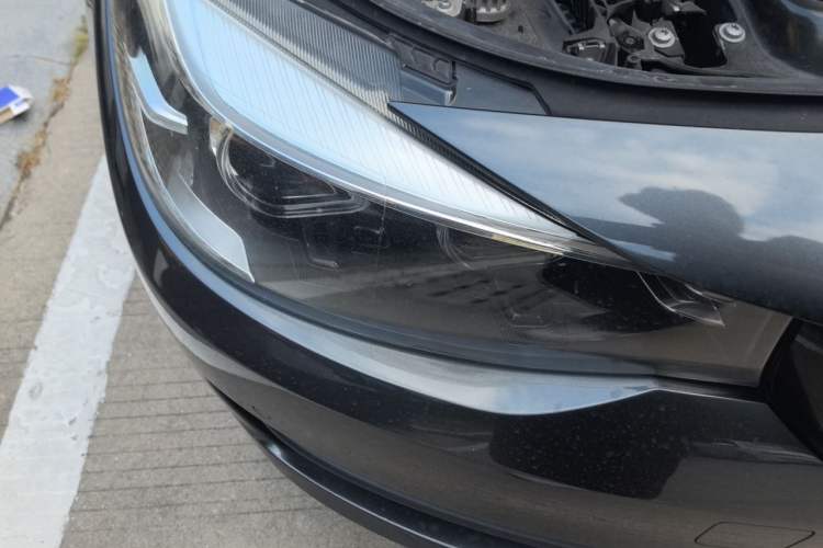 Used BMW 3 Series GT 2018 320i Sport Edition Right Front Headlight