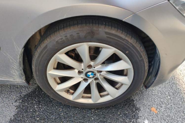 Used BMW 3 Series GT 2018 320i Sport Edition Right Front Wheel Hub