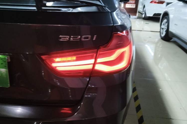 Used BMW 3 Series GT 2018 320i M Sport Edition Right Rear Taillight