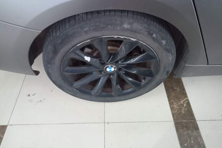 Used BMW 3 Series GT 2018 320i Sport Edition Right Rear Wheel Hub
