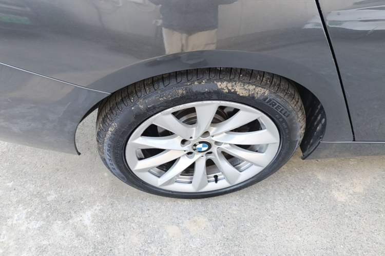 Used BMW 3 Series GT 2018 320i Sport Edition Right Rear Wheel Hub