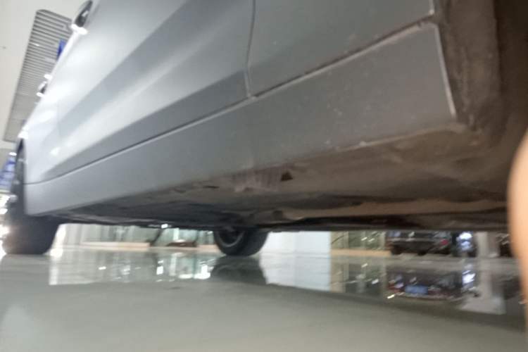 Used BMW 3 Series GT 2018 320i Sport Edition Right Side Sill