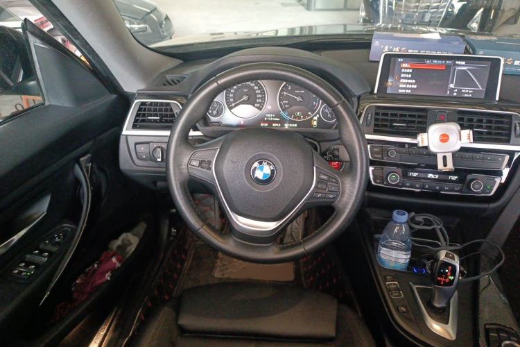 Used BMW 3 Series GT 2018 320i Sport Edition Steering Wheel