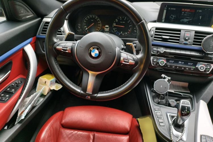 Used BMW 3 Series GT 2018 330i xDrive M Sport Edition Steering Wheel